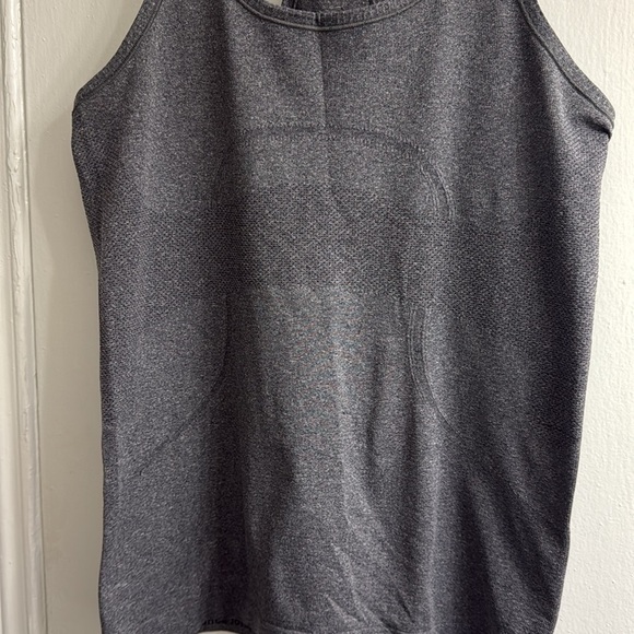 Lululemon Swiftly Tech Racerback ~ Heathered Black ~ size 8 - Picture 7 of 11